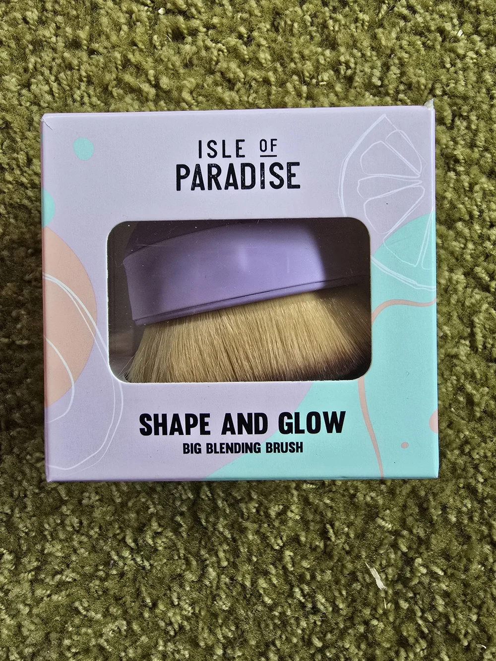 Isle of Paradise Shape and Glow Big Blending Brush - Purple